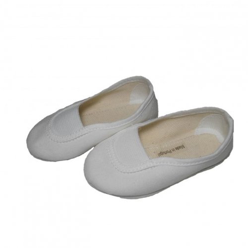 white gym shoe